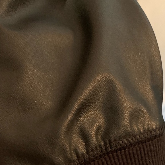 Entree LS Sweatshirt - Picture 4 of 5